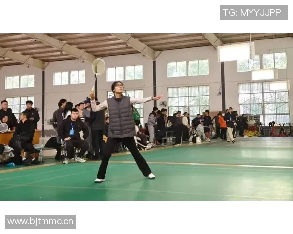 羽毛球盛宴：深入探讨深圳羽毛球队的灵活性与战术创新