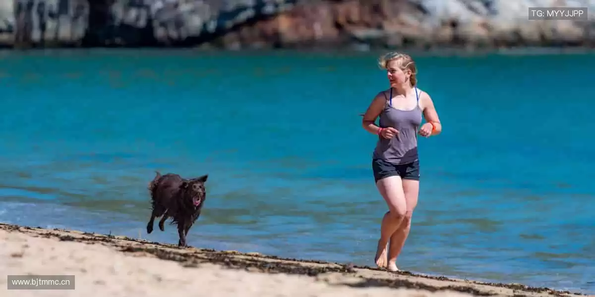 🏆 从看台到赛场，你的每一步都是传奇！🏃♂️